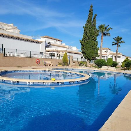 Nice Top Floor Bungalow Punta Prima Orihuela Dış mekan fotoğraf